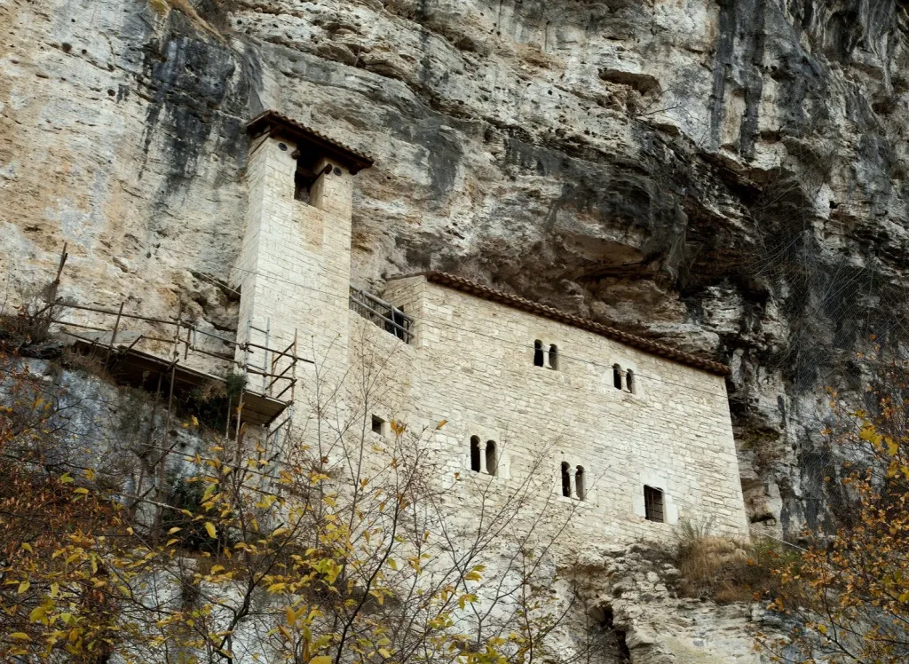 Ascoli: the City of a Hundred Towers 22 View of Eremo San Marco in the rocks