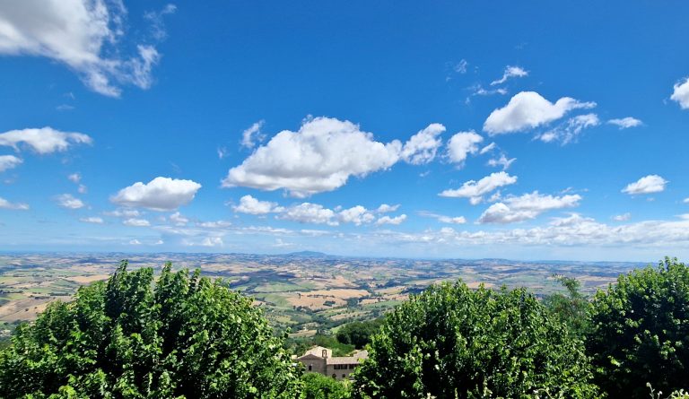 Cingoli: Het Balkon van Le Marche View from Belvedere Balcone delle Marche